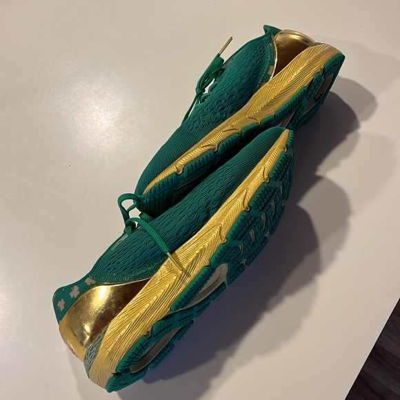 Under Armour Hovr Sonic Norte Dame Irish shoes - Picture 7 of 7